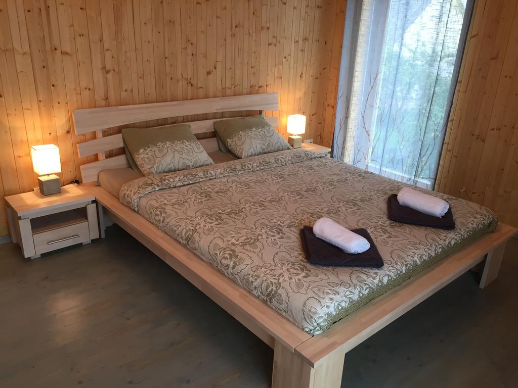 Hotel Cetri Veji Jurkalne Habitación foto